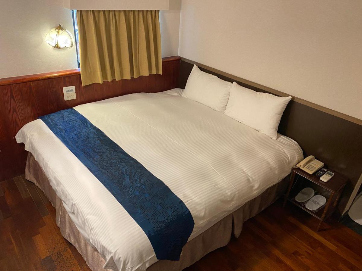 Gene Long Haiy Att Hotel Chiayi City Exterior photo